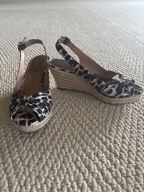 NOS Vintage 1990s Michelle D Leopard Print Slingback Peep-toe Wedge Shoes NIB